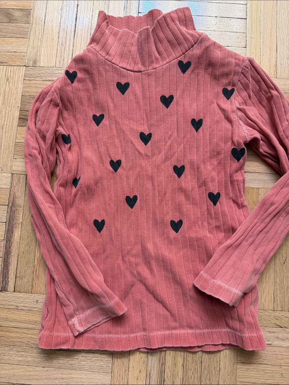 Bobo Choses Dusty Rose Ribbed Turtleneck with Black Hearts